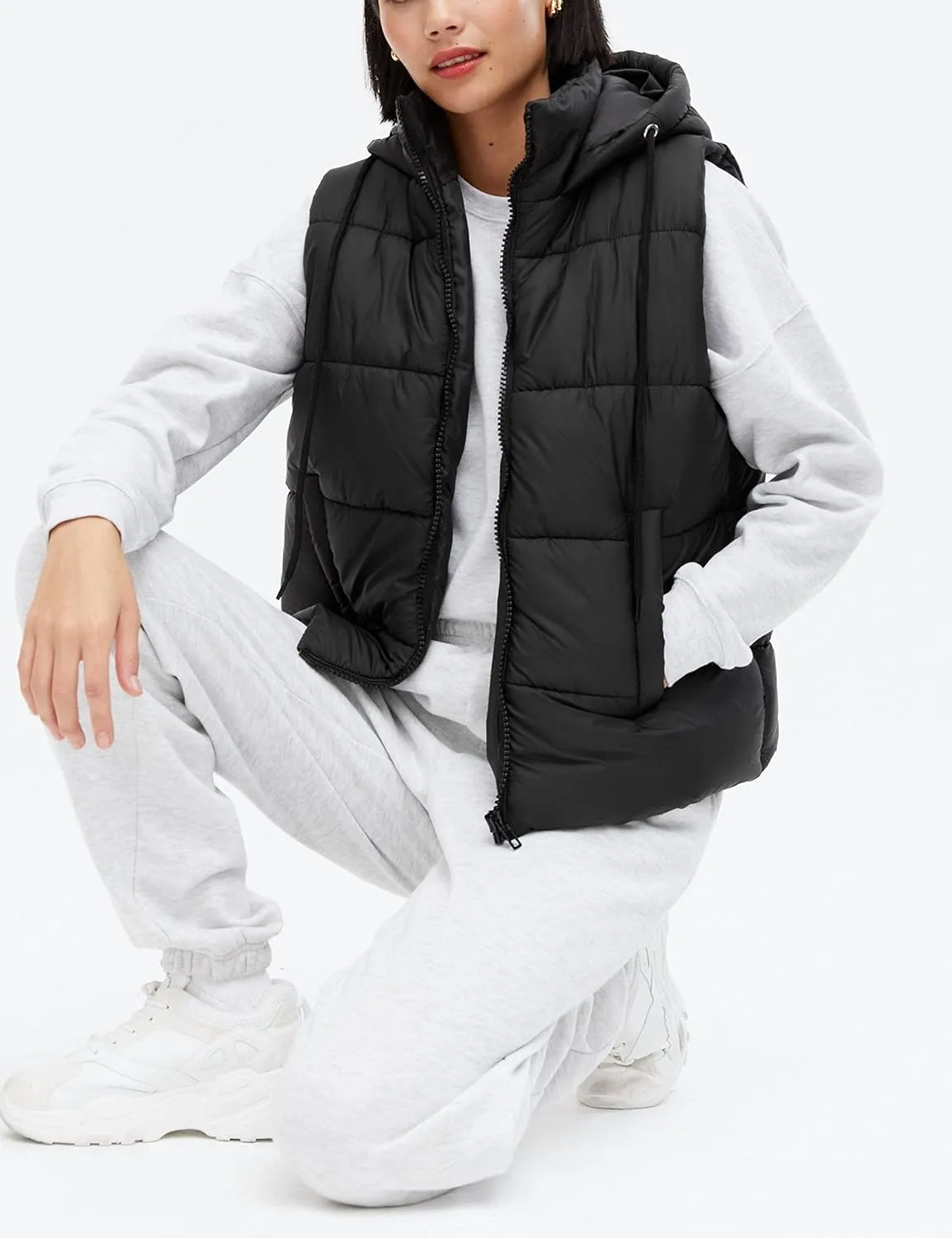 EsheSy Women's Puffer Vest with Removable Hood Sleeveless Full Zip Quilted Down Jacket