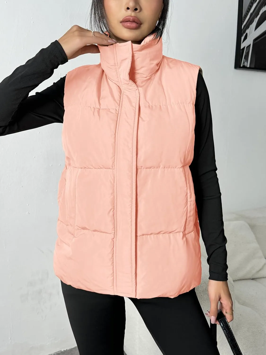 Zeagoo Women Puffer Vest Lightweight Stand Collar Sleeveless Winter Warm Zip Up Padded Outerwear Jackets with Pockets S-XXL